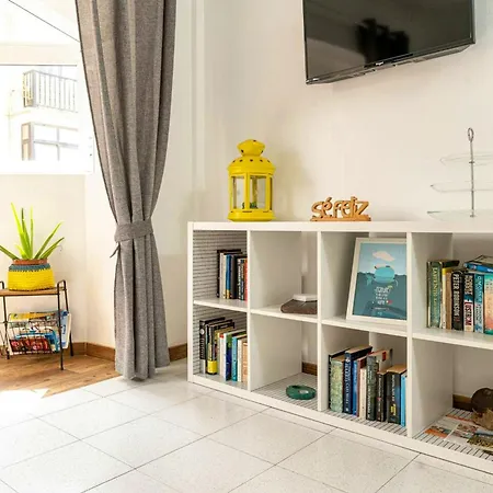 Apartment Cosy In 40 M² Close To The *