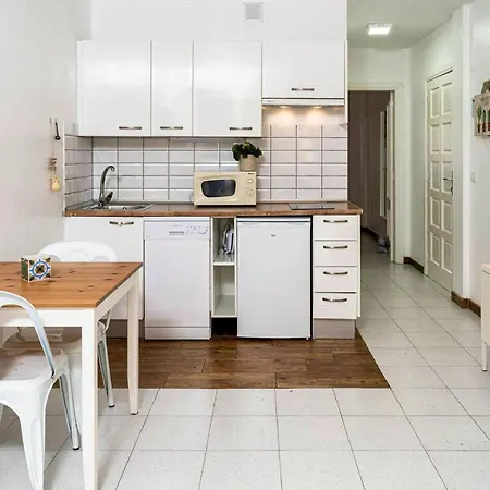 Cosy In 40 M² Close To The
