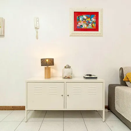 Apartment Cosy In 40 M² Close To The *
